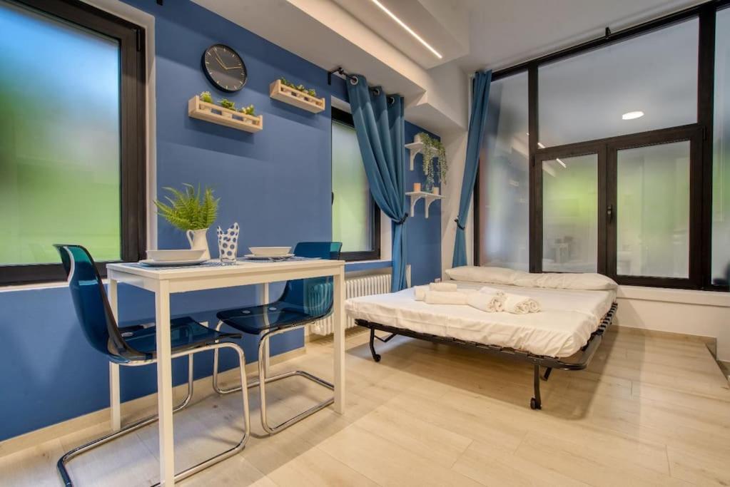 Suzzani 273 - Interno B1 Apartamento *